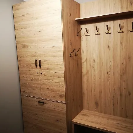 W Gorach I Nad Jeziorem Czorsztynskim Szlembark