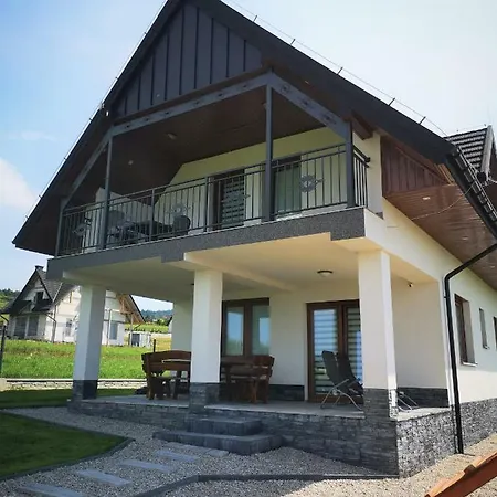 W Gorach I Nad Jeziorem Czorsztynskim Ferienhaus